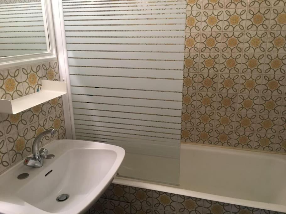 Lumineux Studio Avec Balcon / Cosy Flat With Balcony Apartman Villejuif Kültér fotó